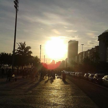 Copacabana Uma Quadra Da Praia Rio de Janeiro Esterno foto