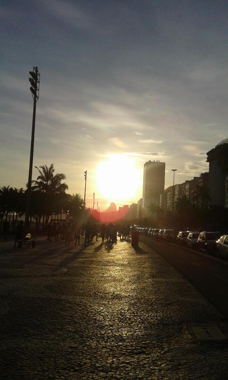 Copacabana Uma Quadra Da Praia Rio de Janeiro Esterno foto